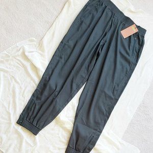 Girlfriend Collective Summit Track Pant in Moss